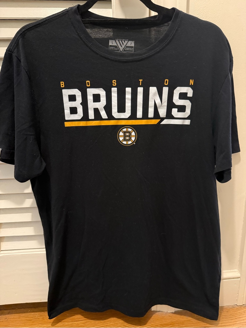 Men's Black Graphic Boston Bruins T-Shirt